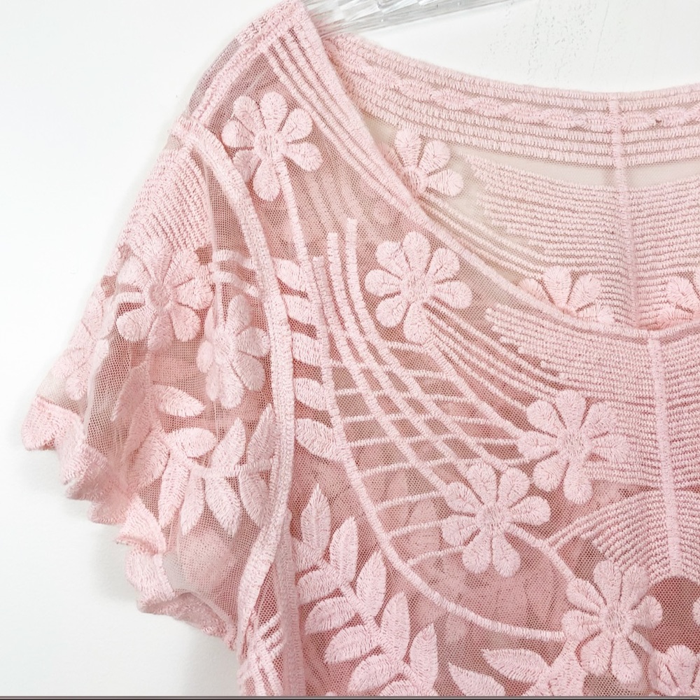 Express Lace Top - Picture 2 of 6